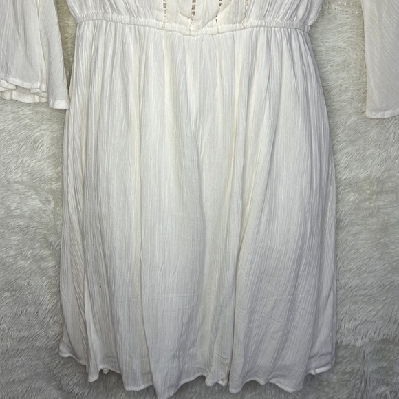 White off the shoulder dress, size Medium - Picture 6 of 11